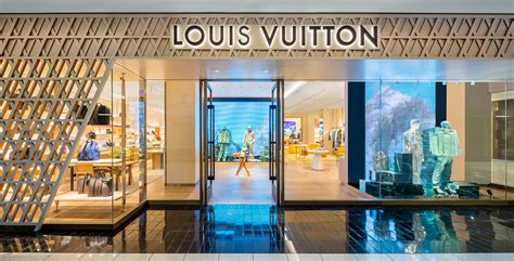 louis vuitton vernis houston black|louis vuitton houston galleria tx.